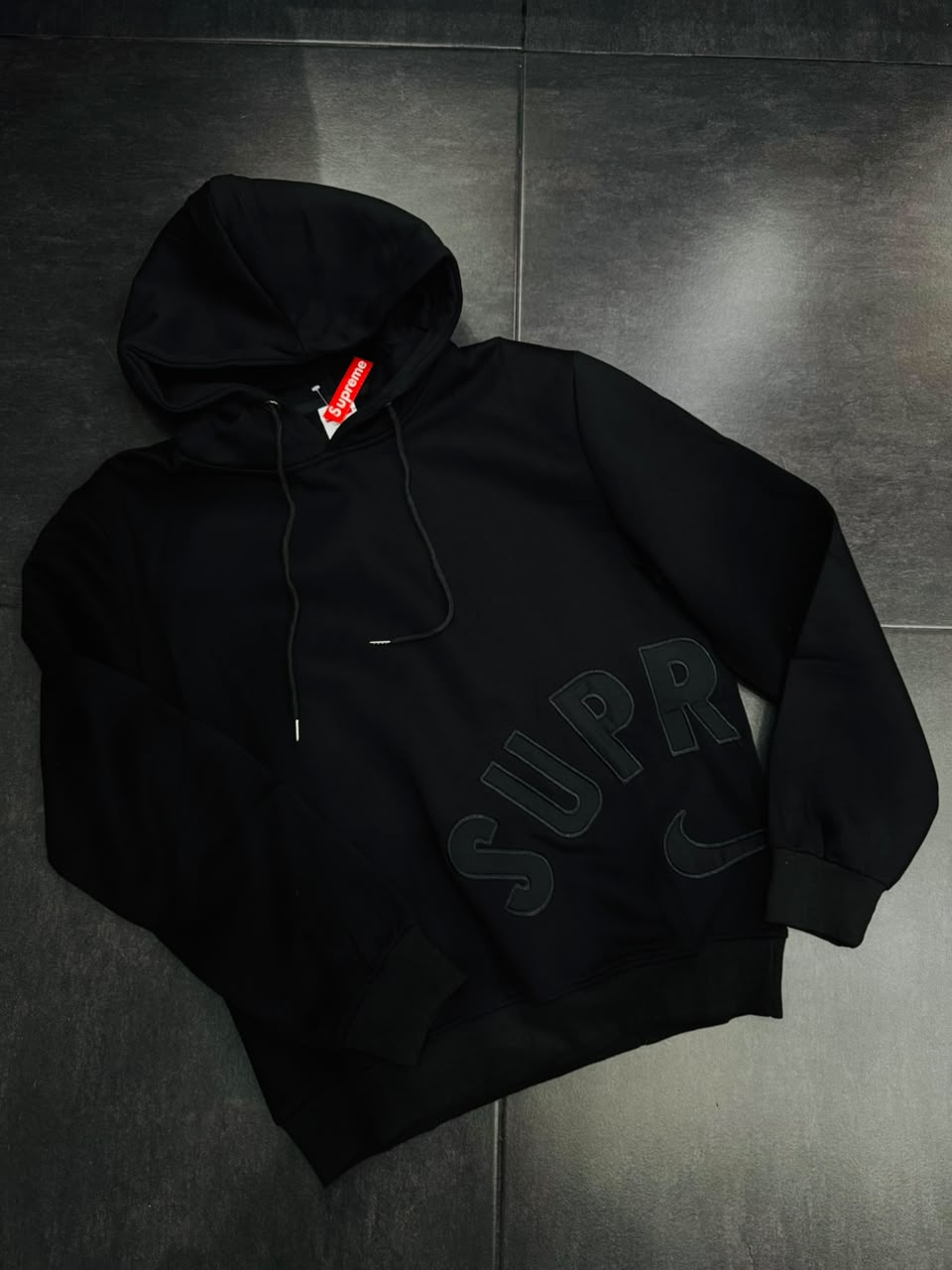 SUPREME HODDIES BLACK